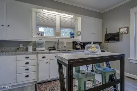 207 Clinchfield Avenue Erwin Tn 37650, Erwin, TN 37650 photo 15