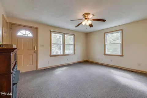 Living - 2775 Everett Street Bristol Va 24201, Bristol, VA 24201 photo 1 of 3