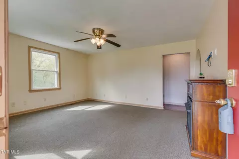 Living - 2775 Everett Street Bristol Va 24201, Bristol, VA 24201 photo 3 of 3