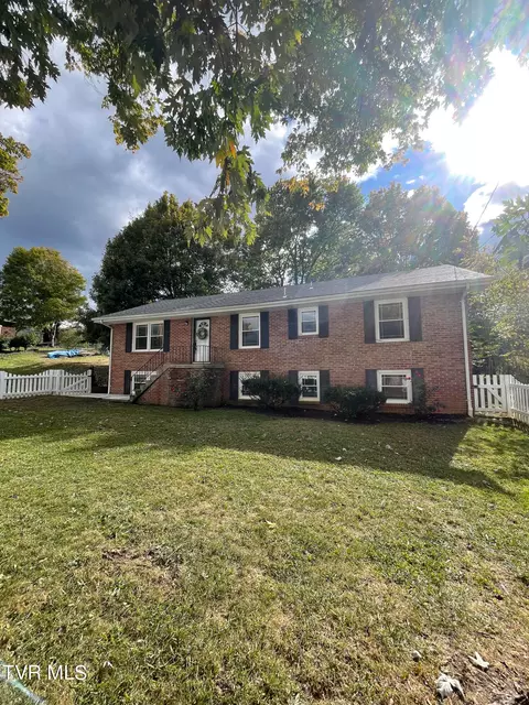 211 W Mckee Street Greeneville Tn 37743, Greeneville, TN 37743