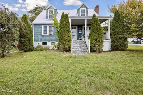 2104 Fort Robinson Drive Kingsport Tn 37660, Kingsport, TN 37660