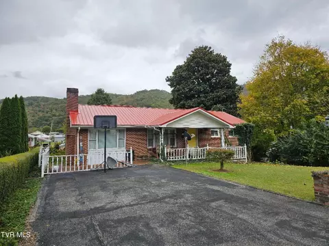 310 Cherokee Avenue Big Stone Gap Va 24219, Big Stone Gap, VA 24219