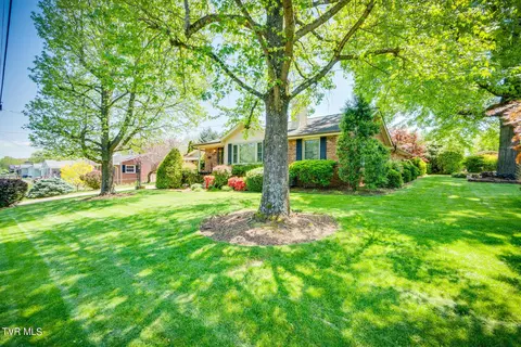 532 Mayfield Avenue Kingsport Tn 37665, Kingsport, TN 37665