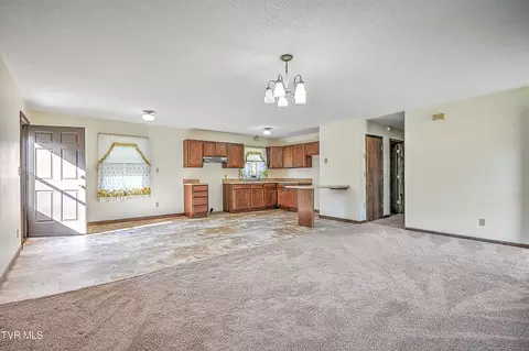 236 Paramount Drive Bristol Tn 37620, Bristol, TN 37620 photo 7