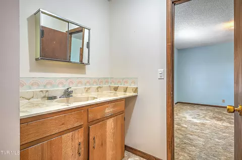 236 Paramount Drive Bristol Tn 37620, Bristol, TN 37620 photo 27