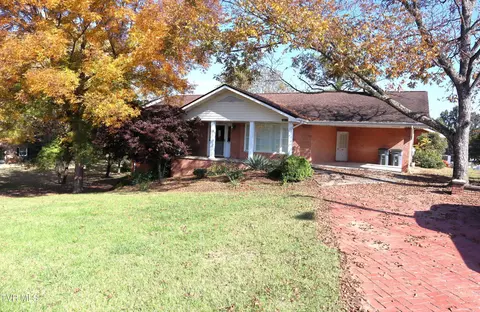 1011 Lawson Drive Kingsport Tn 37660, Kingsport, TN 37660