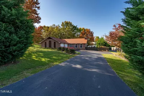 912 Carroll Creek Road Johnson City Tn 37601, Johnson City, TN 37601