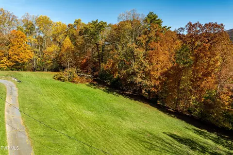 272 Hinkle Road Hampton Tn 37658, Hampton, TN 37658 photo 40