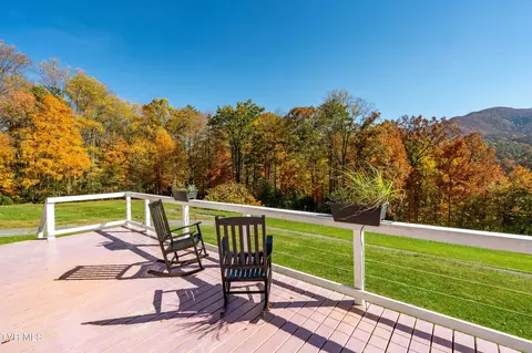 272 Hinkle Road Hampton Tn 37658, Hampton, TN 37658 photo 9
