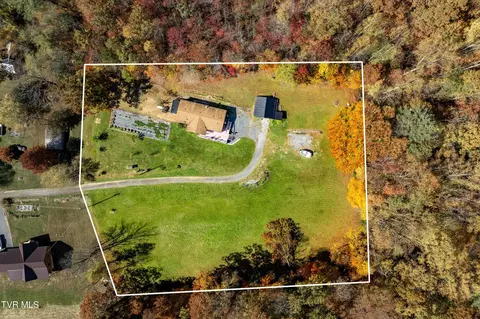 272 Hinkle Road Hampton Tn 37658, Hampton, TN 37658 photo 5
