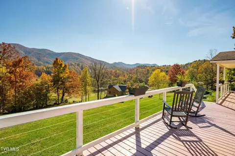 272 Hinkle Road Hampton Tn 37658, Hampton, TN 37658 photo 8