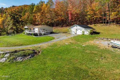 272 Hinkle Road Hampton Tn 37658, Hampton, TN 37658 photo 43