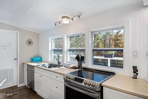 272 Hinkle Road Hampton Tn 37658, Hampton, TN 37658 photo 21