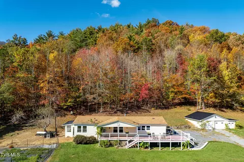 272 Hinkle Road Hampton Tn 37658, Hampton, TN 37658