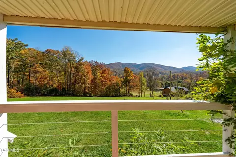 272 Hinkle Road Hampton Tn 37658, Hampton, TN 37658 photo 11