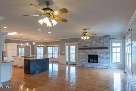 Living - 19170 Paddock Place Abingdon Va 24211, Abingdon, VA 24211 photo 4 of 11