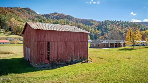 3205 Temple Hill Road Erwin Tn 37650, Erwin, TN 37650 photo 3