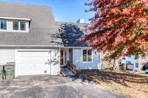 327 Pinehurst Ct Court 2 Abingdon Va 24211, Abingdon, VA 24211