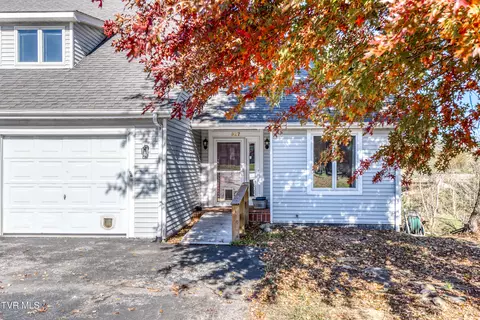 327 Pinehurst Ct Court 2 Abingdon Va 24211, Abingdon, VA 24211 photo 5