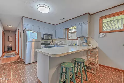 Kitchen - 136 Valleyview Street Gray Tn 37615, Gray, TN 37615 photo 4 of 4