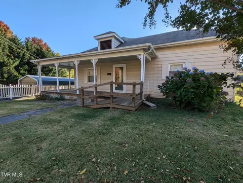 709 W Hillcrest Drive Johnson City Tn 37604, Johnson City, TN 37604