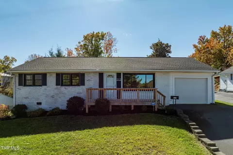212 E G Street Elizabethton Tn 37643, Elizabethton, TN 37643