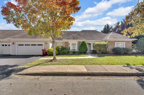 211 University Parkway 10 Johnson City Tn 37604, Johnson City, TN 37604
