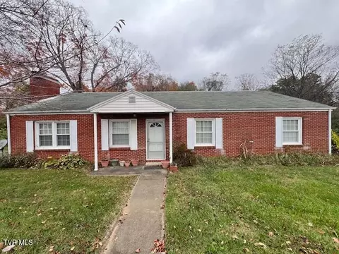 2704 E Oakland Avenue Johnson City Tn 37601, Johnson City, TN 37601