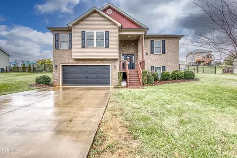 2102 Falling Leaf Drive Kingsport Tn 37664, Kingsport, TN 37664