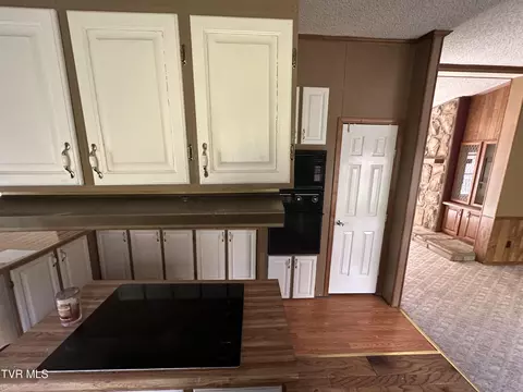 Kitchen - 11511 Meade Fork Road Pound Va 24279, Pound, VA 24279 photo 2 of 3