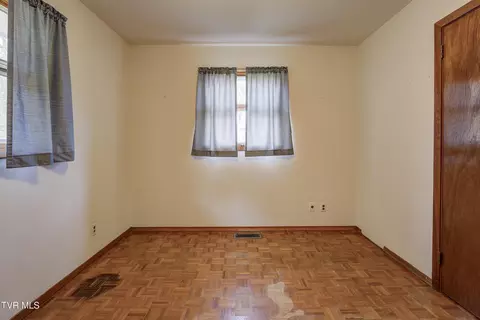 Bedroom - 2322 W Brook Lane Johnson City Tn 37601, Johnson City, TN 37601 photo 4 of 6