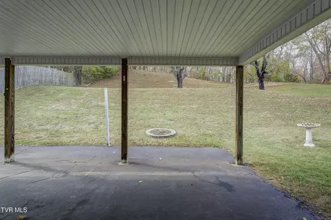 Exterior - 2322 W Brook Lane Johnson City Tn 37601, Johnson City, TN 37601 photo 4 of 9