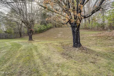 Exterior - 2322 W Brook Lane Johnson City Tn 37601, Johnson City, TN 37601 photo 6 of 9