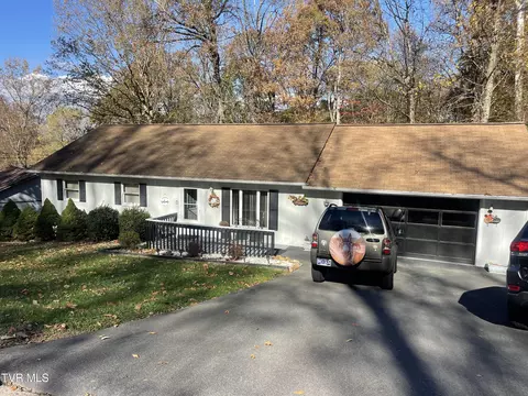 2013 Queensbury Court Kingsport Tn 37660, Kingsport, TN 37660