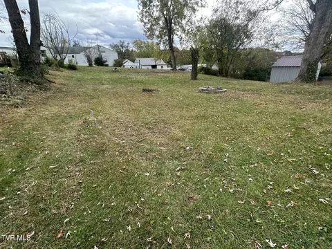 Exterior - 400 Juniper Street Greeneville Tn 37745, Greeneville, TN 37745 photo 2 of 2