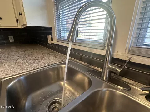 Kitchen - 400 Juniper Street Greeneville Tn 37745, Greeneville, TN 37745 photo 4 of 5