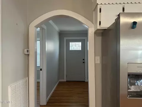 Entry Way - 400 Juniper Street Greeneville Tn 37745, Greeneville, TN 37745 photo 1 of 2