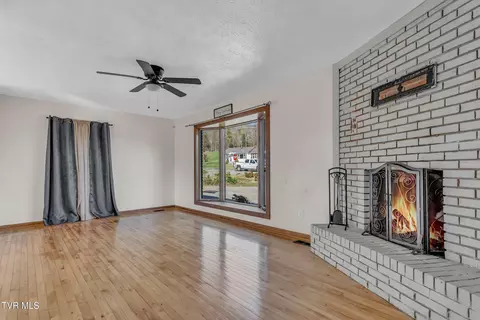 3302 Gap Creek Road Hampton Tn 37658, Hampton, TN 37658 photo 9