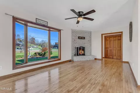 3302 Gap Creek Road Hampton Tn 37658, Hampton, TN 37658 photo 10
