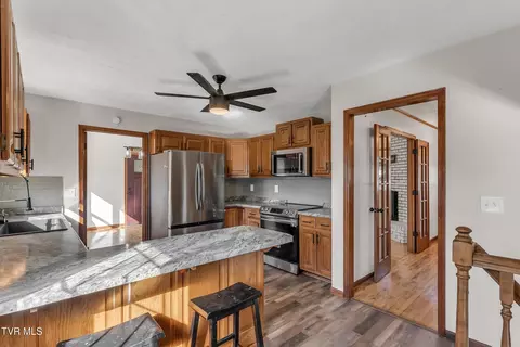 3302 Gap Creek Road Hampton Tn 37658, Hampton, TN 37658 photo 14