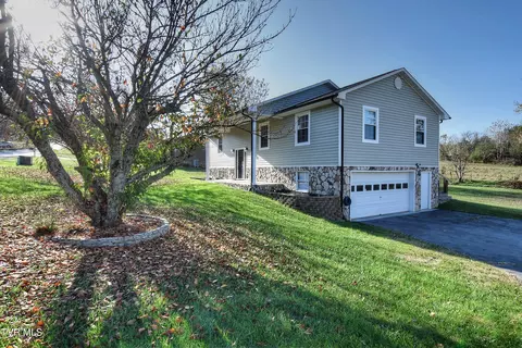 226 White Top Circle Bluff City Tn 37618, Bluff City, TN 37618