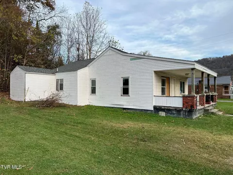 203 W 5th Street Big Stone Gap Va 24219, Big Stone Gap, VA 24219