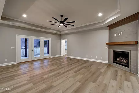 Living - 115 Ervin Lp Erwin Tn 37650, Erwin, TN 37650 photo 2 of 4