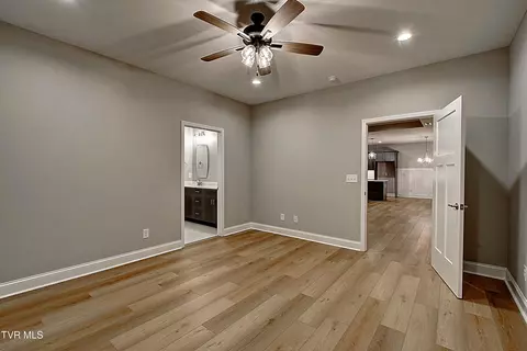 Bedroom - 115 Ervin Lp Erwin Tn 37650, Erwin, TN 37650 photo 1 of 3