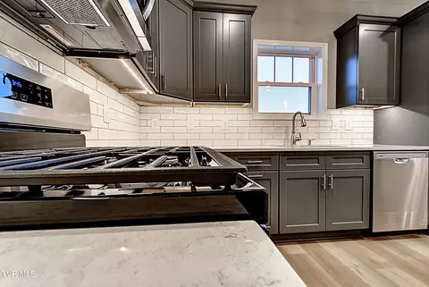 Kitchen - 115 Ervin Lp Erwin Tn 37650, Erwin, TN 37650 photo 6 of 8