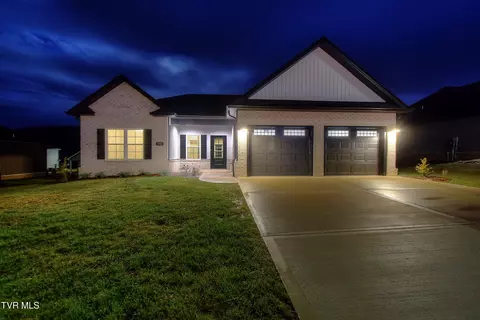 113 Ervin Loop Erwin Tn 37650, Erwin, TN 37650 photo 3