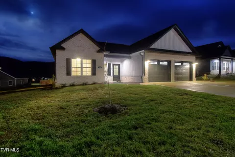 113 Ervin Loop Erwin Tn 37650, Erwin, TN 37650 photo 6