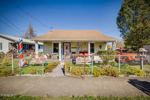 1018 Robertson Street Kingsport Tn 37660, Kingsport, TN 37660