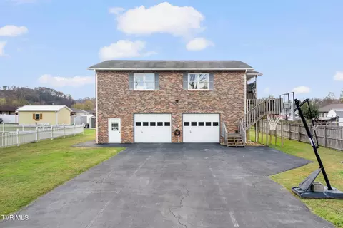 305 Price Road Elizabethton Tn 37643, Elizabethton, TN 37643