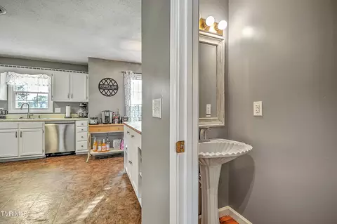 1141 First Street Johnson City Tn 37615, Johnson City, TN 37615 photo 19